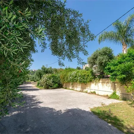 Villa Corfu Beachfront Barbati 1 *