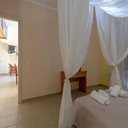 Willa Corfu Beachfront Barbati 1